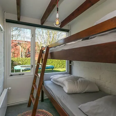 Bungalow Jonkerstee 81 - Near The With Big Garden - Not For Companies Vakantiehuis Ouddorp